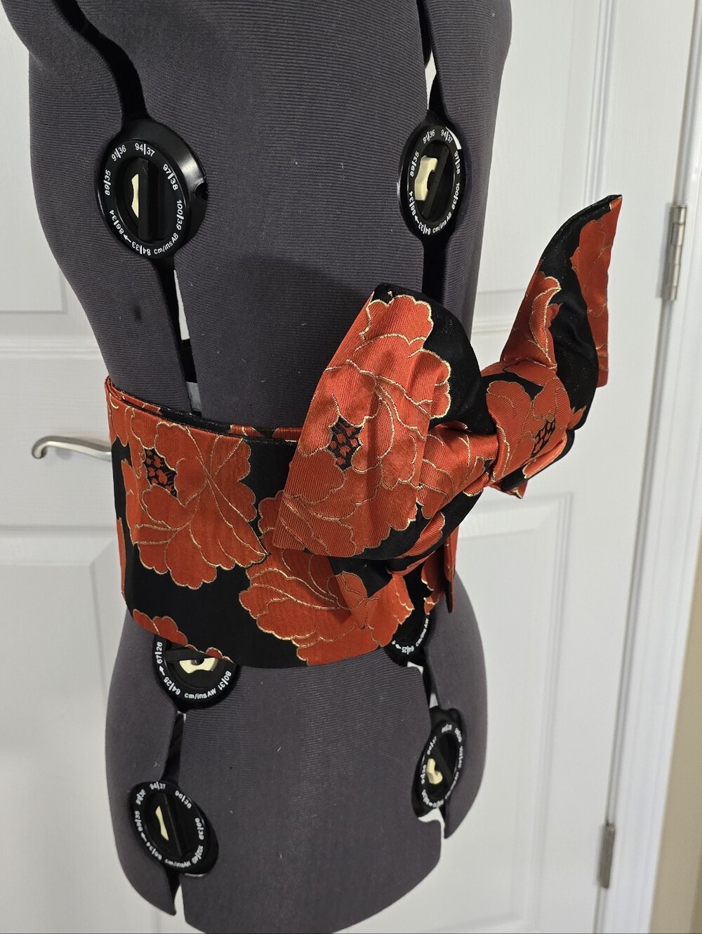 Floral Obi-Style Waist Belt in Black and Red